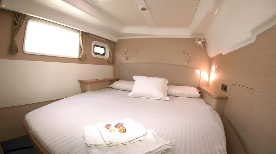 ALQUILER CATAMARAN PARA 10 PERSONAS IBIZA  website