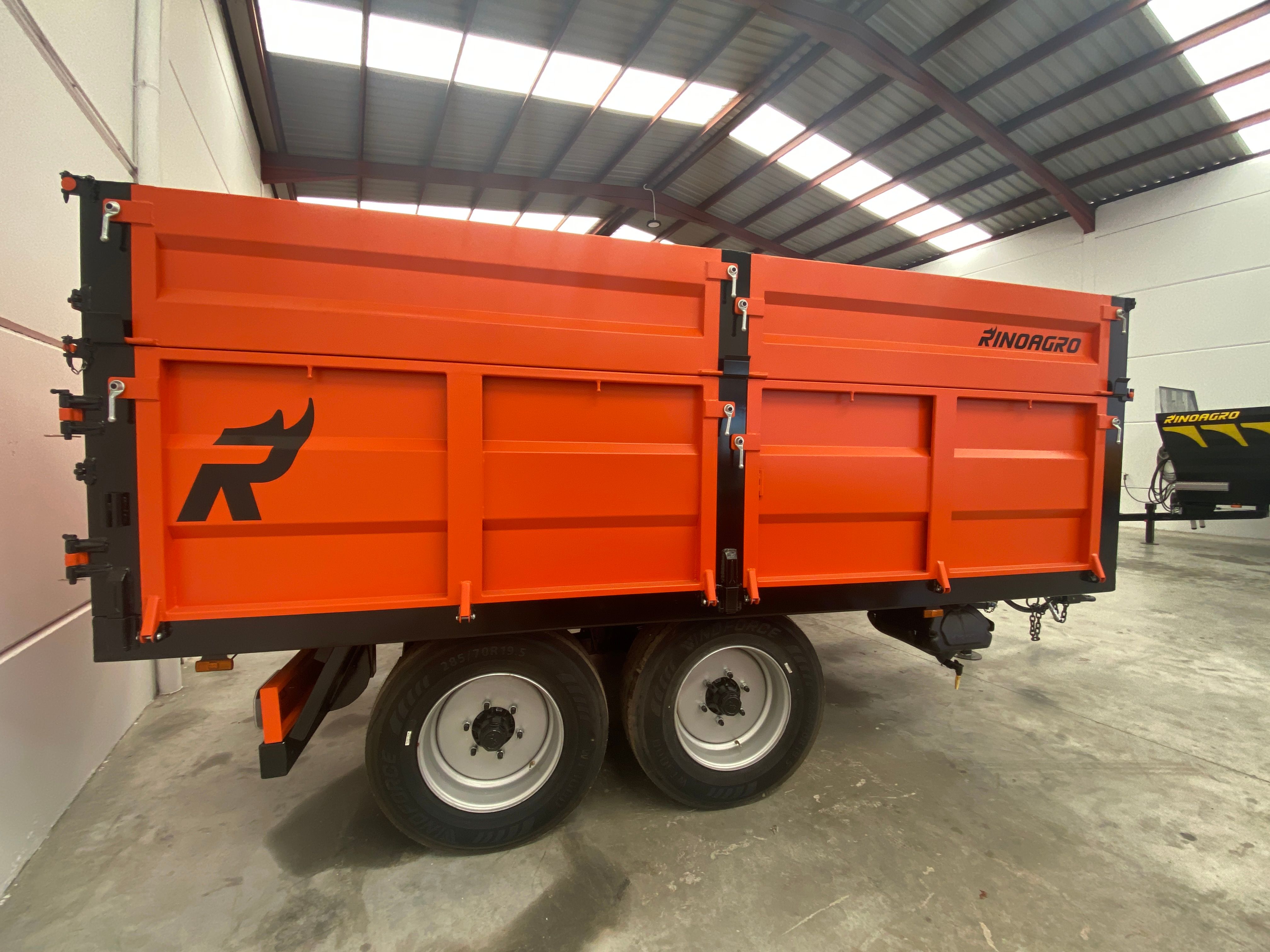 Alquiler de Remolque Agrícola Laterales Tándem 10 TN  website