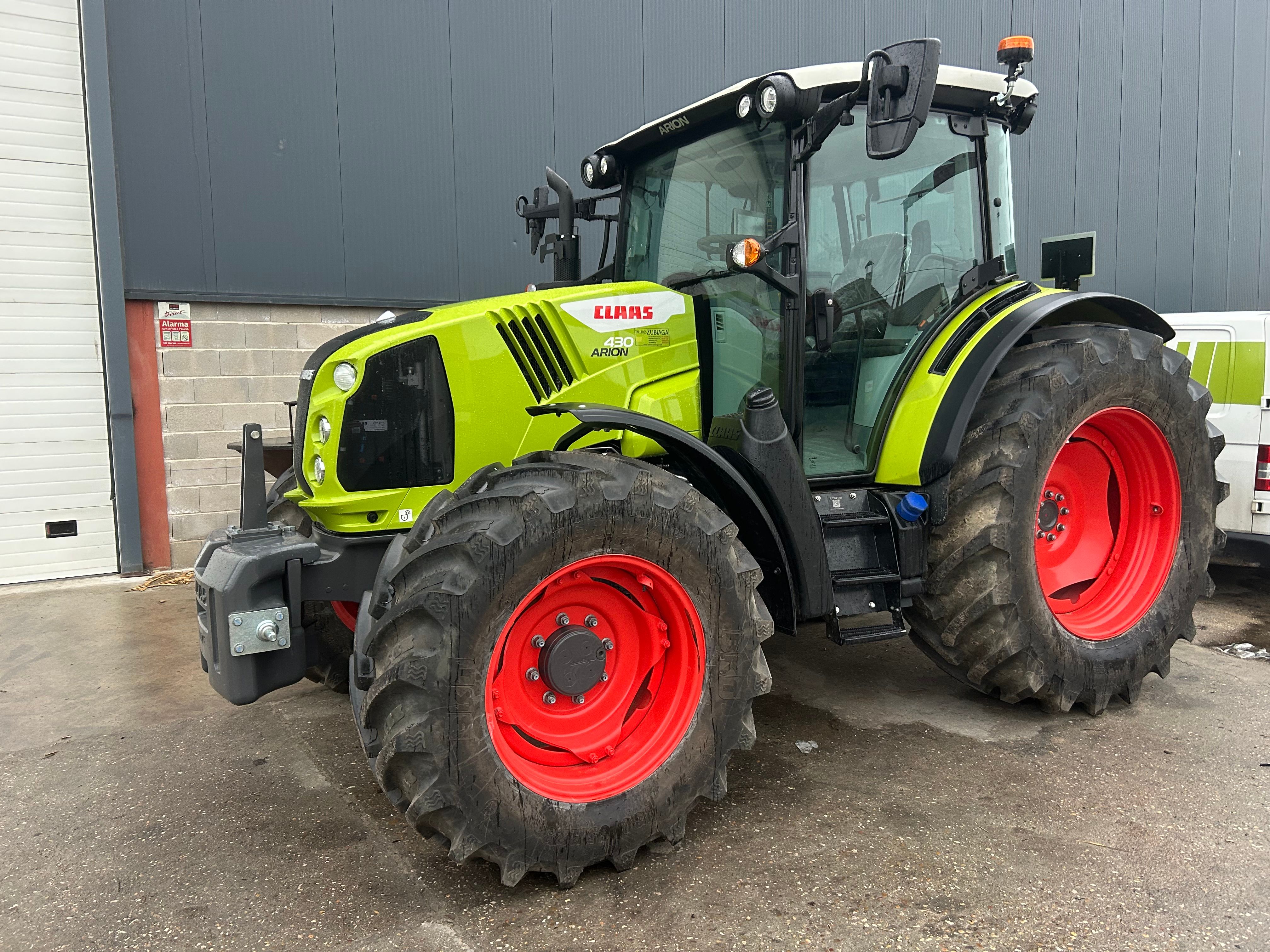 🚜 Alquiler de Tractor Claas Arion 430 en Segovia – 113 CV, GPS Autoguiado y Máximo Confort website