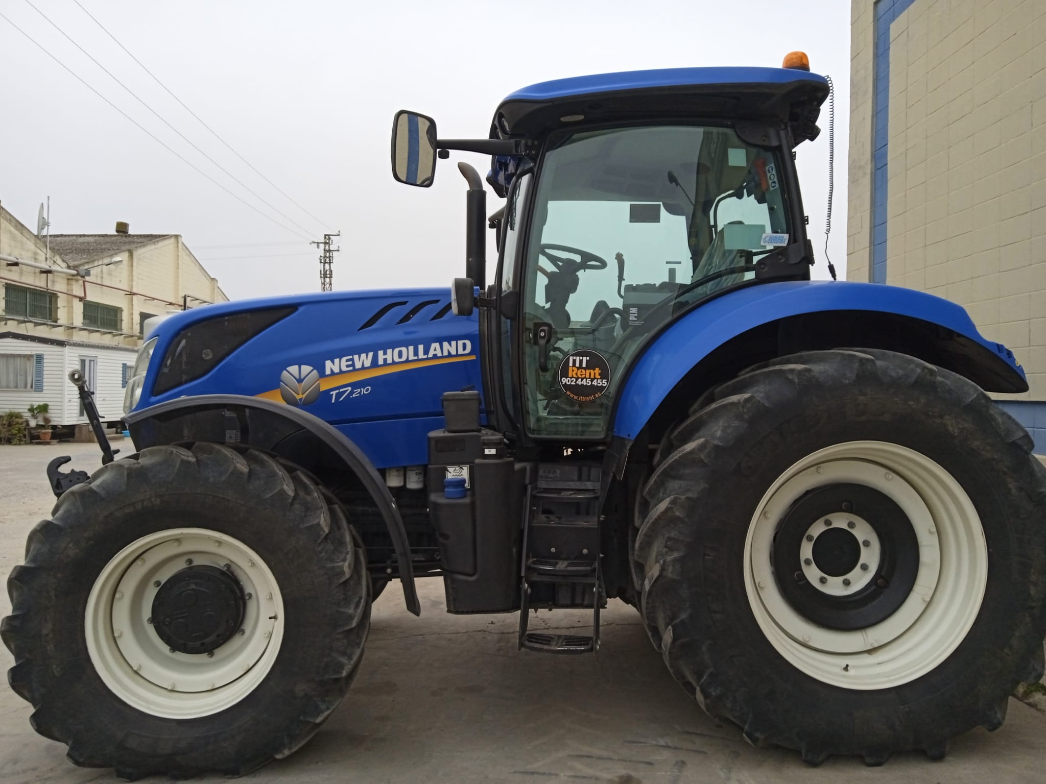 ALQUILER DE TRACTOR NEW HOLLAND T7 210 SEVILLA  website