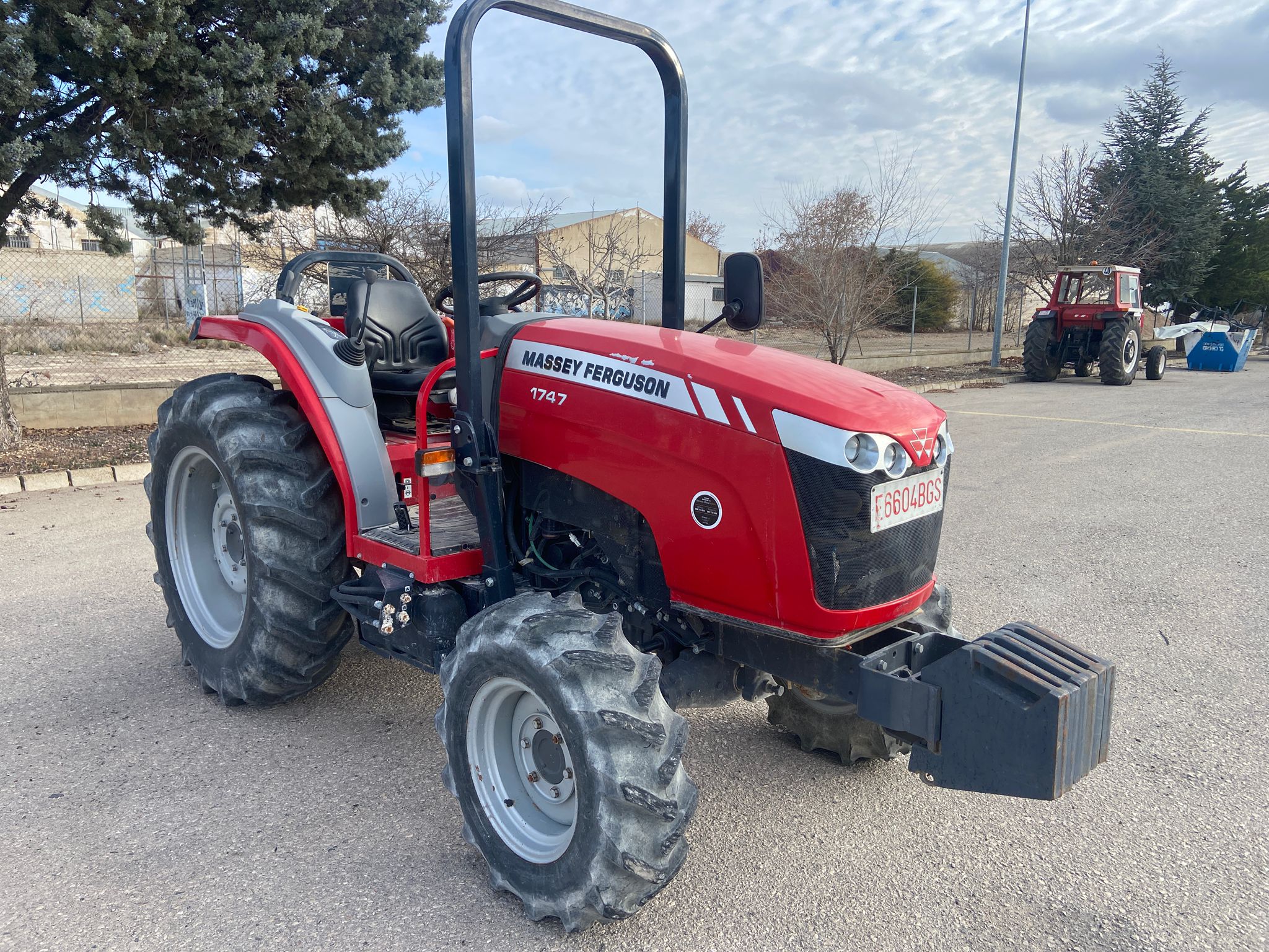 MASSEY FERGUSON 1747  50CV website
