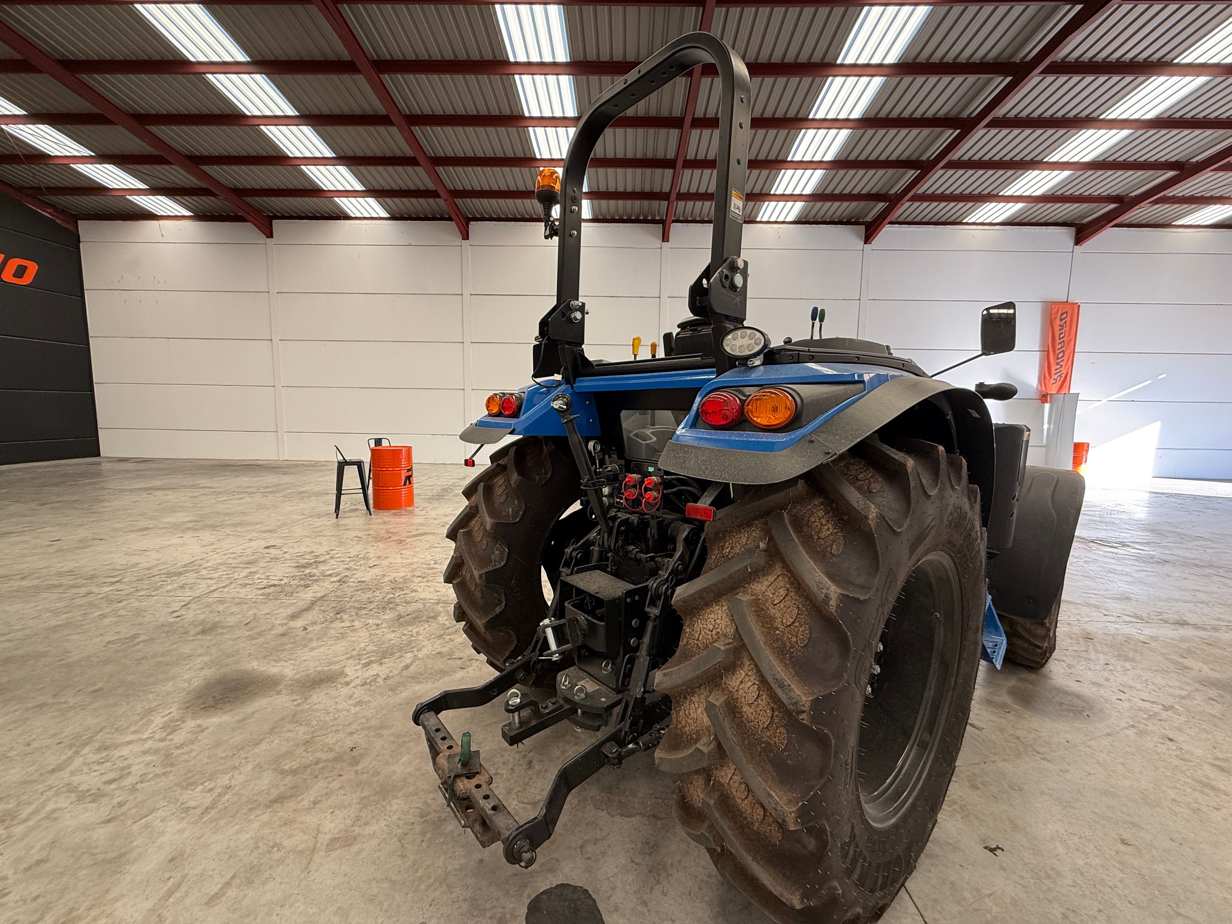 Renting Tractor Solis S90 Shuttle xl  website