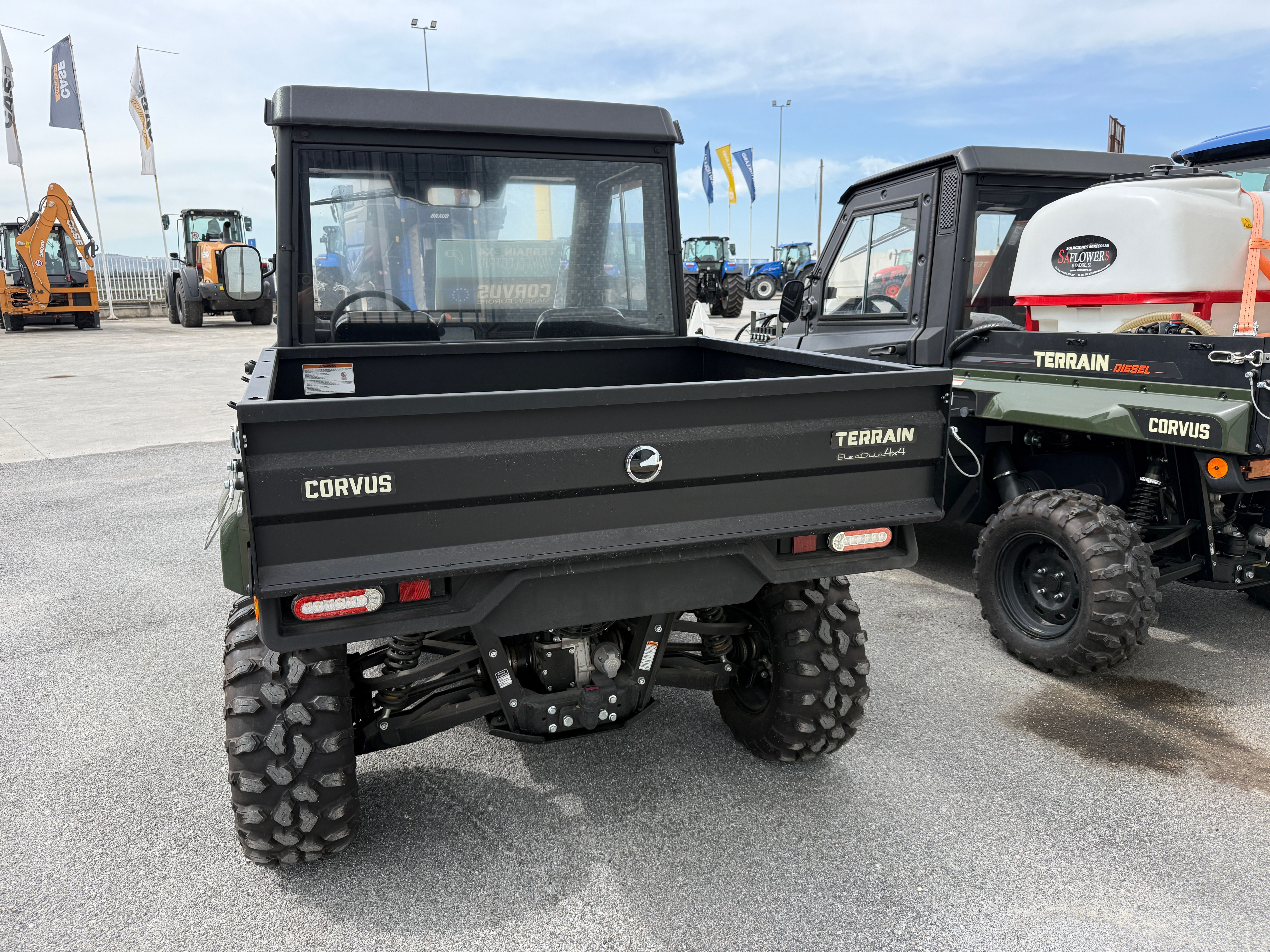 UTV CORVUS TERRAIN EX4 ELECTRICO RENTING  website
