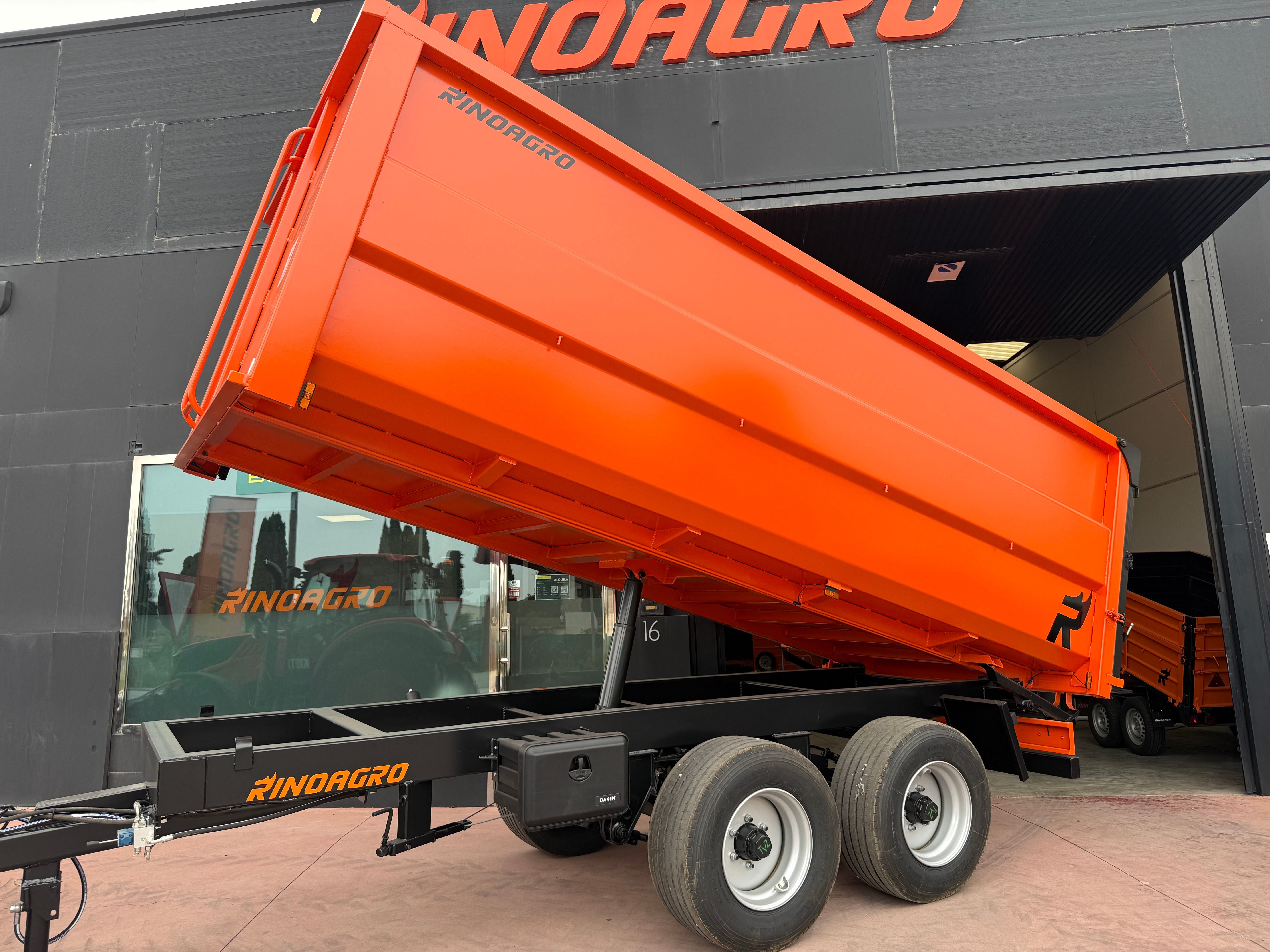 Remolque Bañera 14000kg Rinoagro en Alquiler con Opcion a Compra con Renting website
