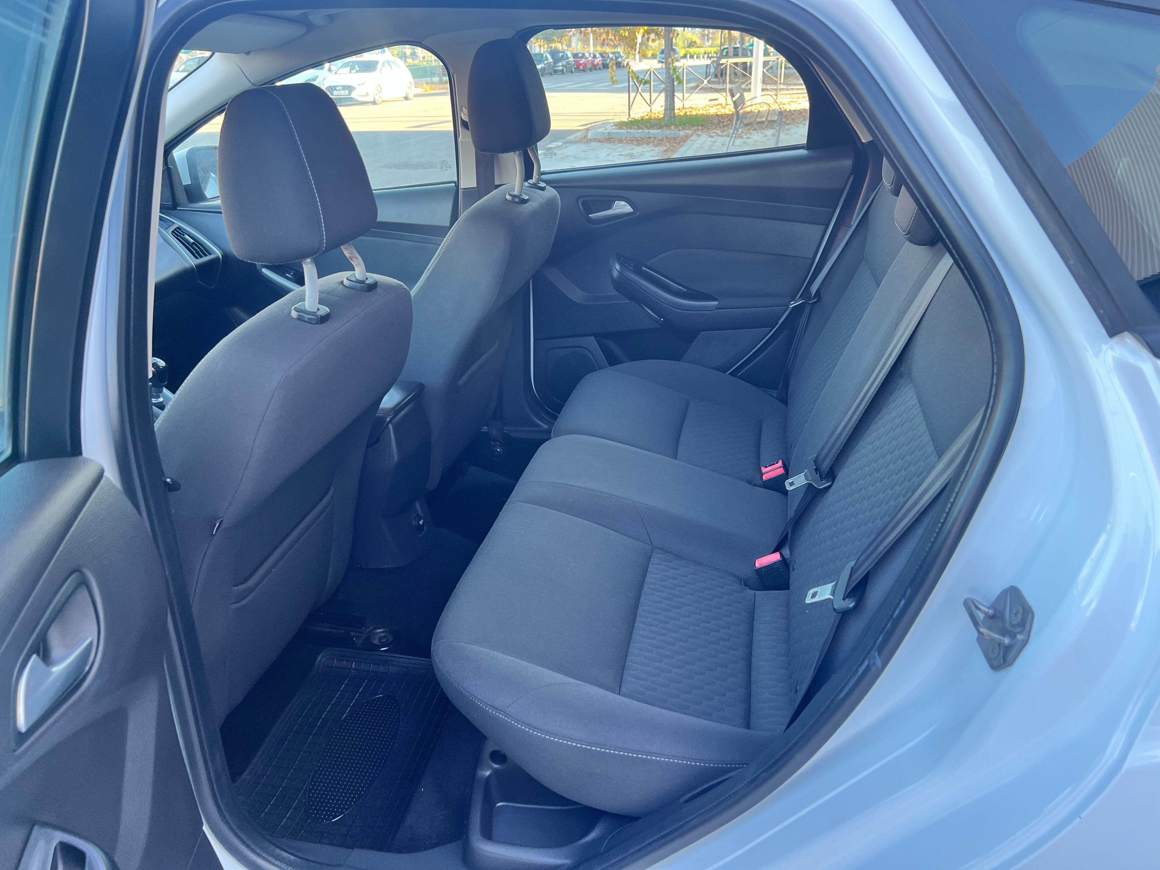 Alquiler Ford Focus website