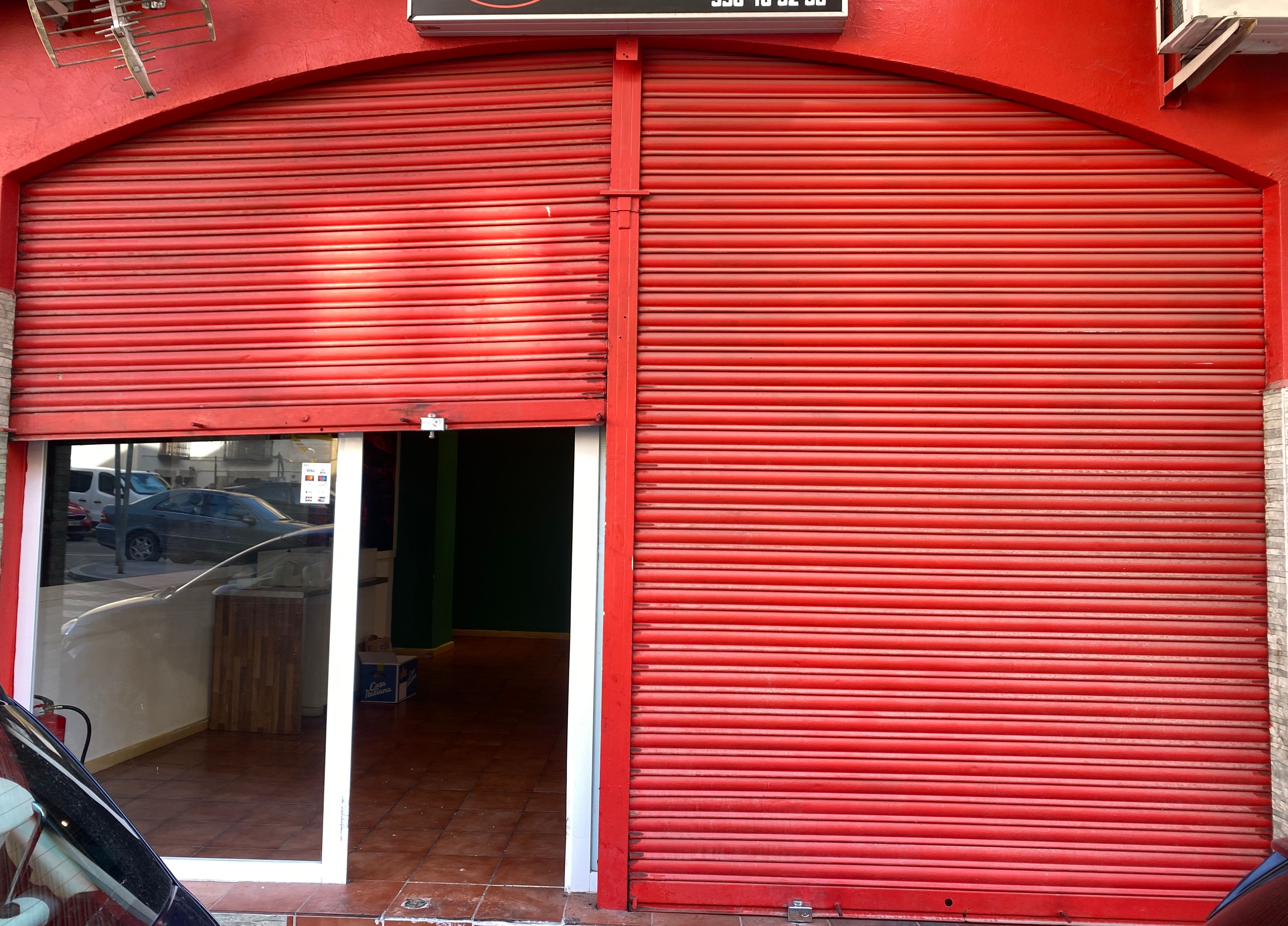 Alquiler Local comercial en Cenes de La Vega website