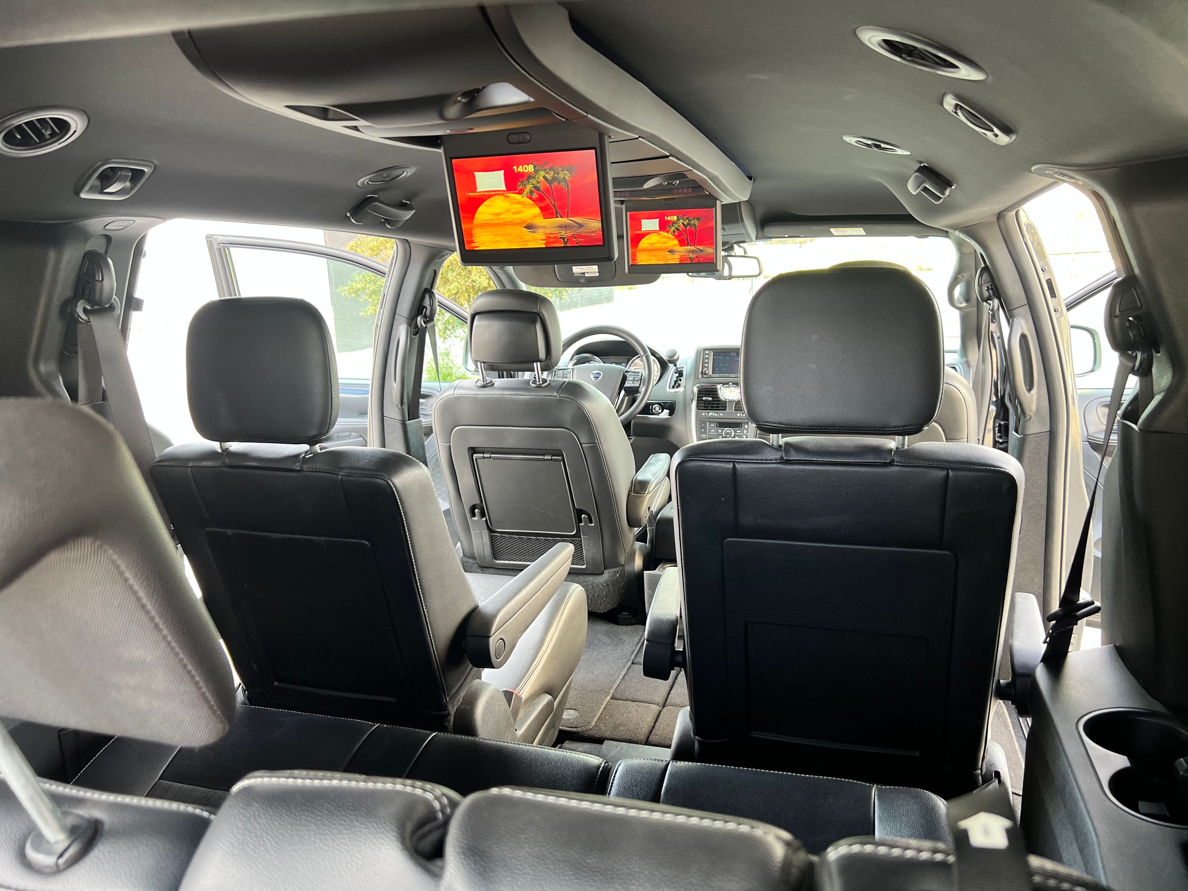 Alquiler de Lancia Voyager edition S 7plazas website