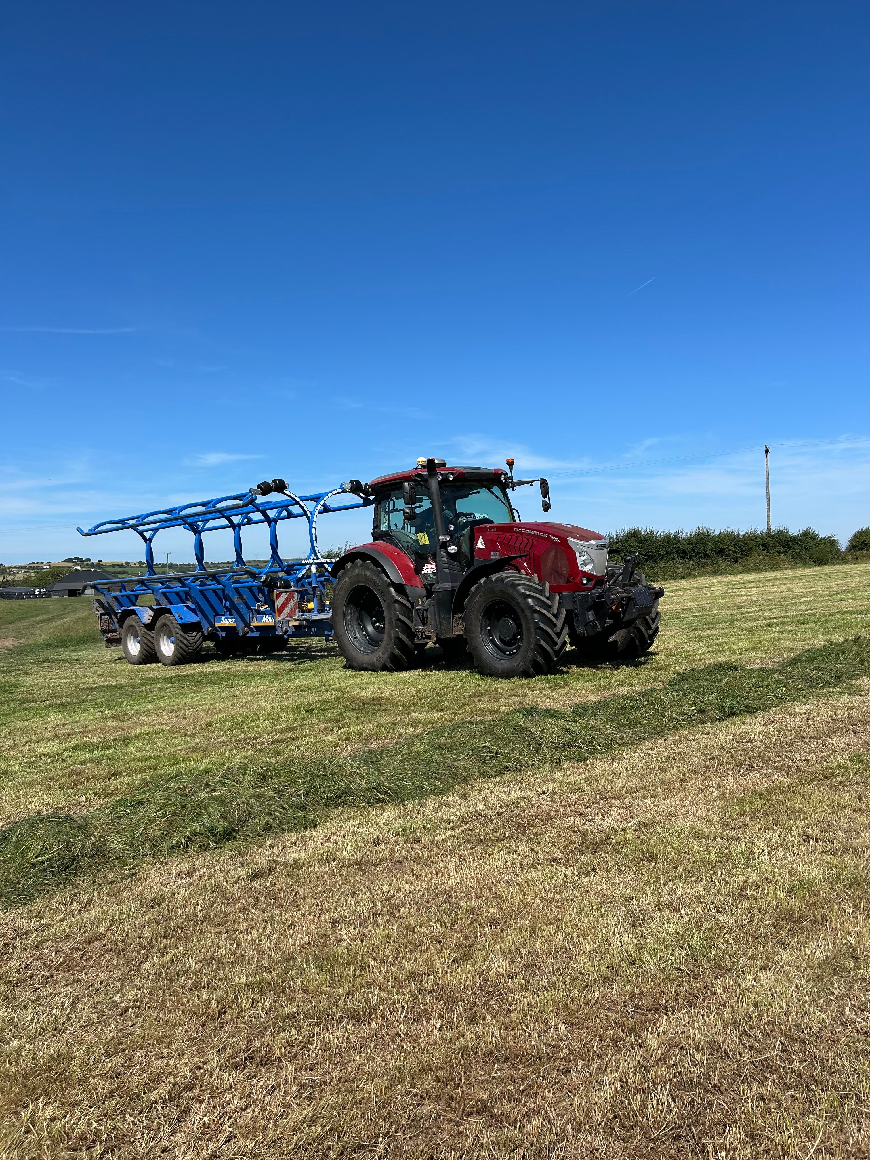 TRACTOR McCormick X7 6 P6 DRIVE en RENTING  website