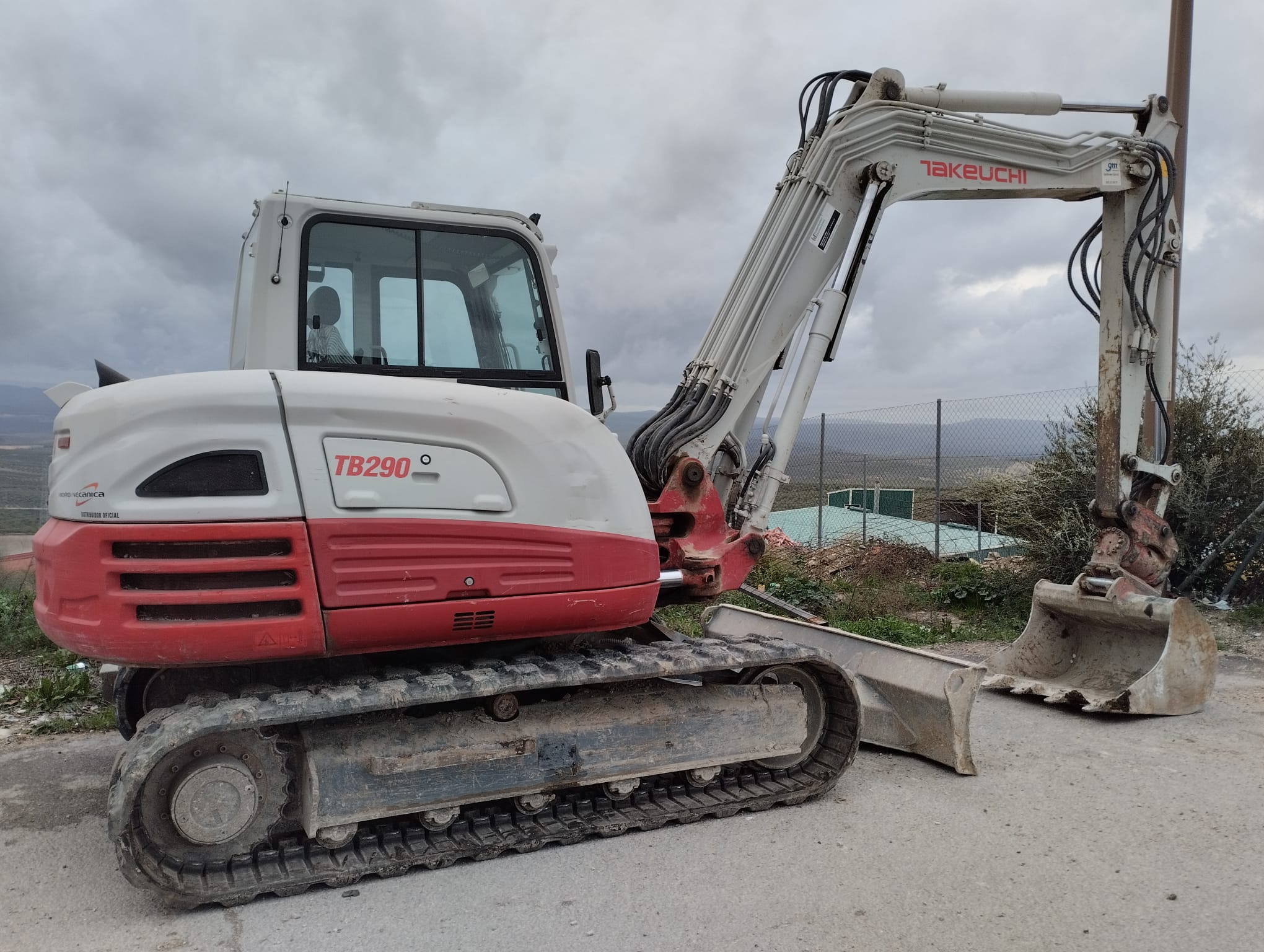 ALQUILER TAKEUCHI TB290 SEGUNDA MANO website
