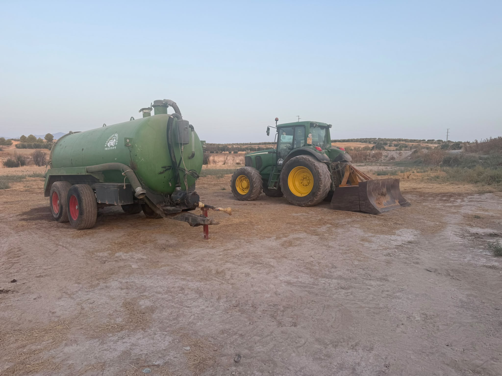 Riego de agua con cuba 10.000l website