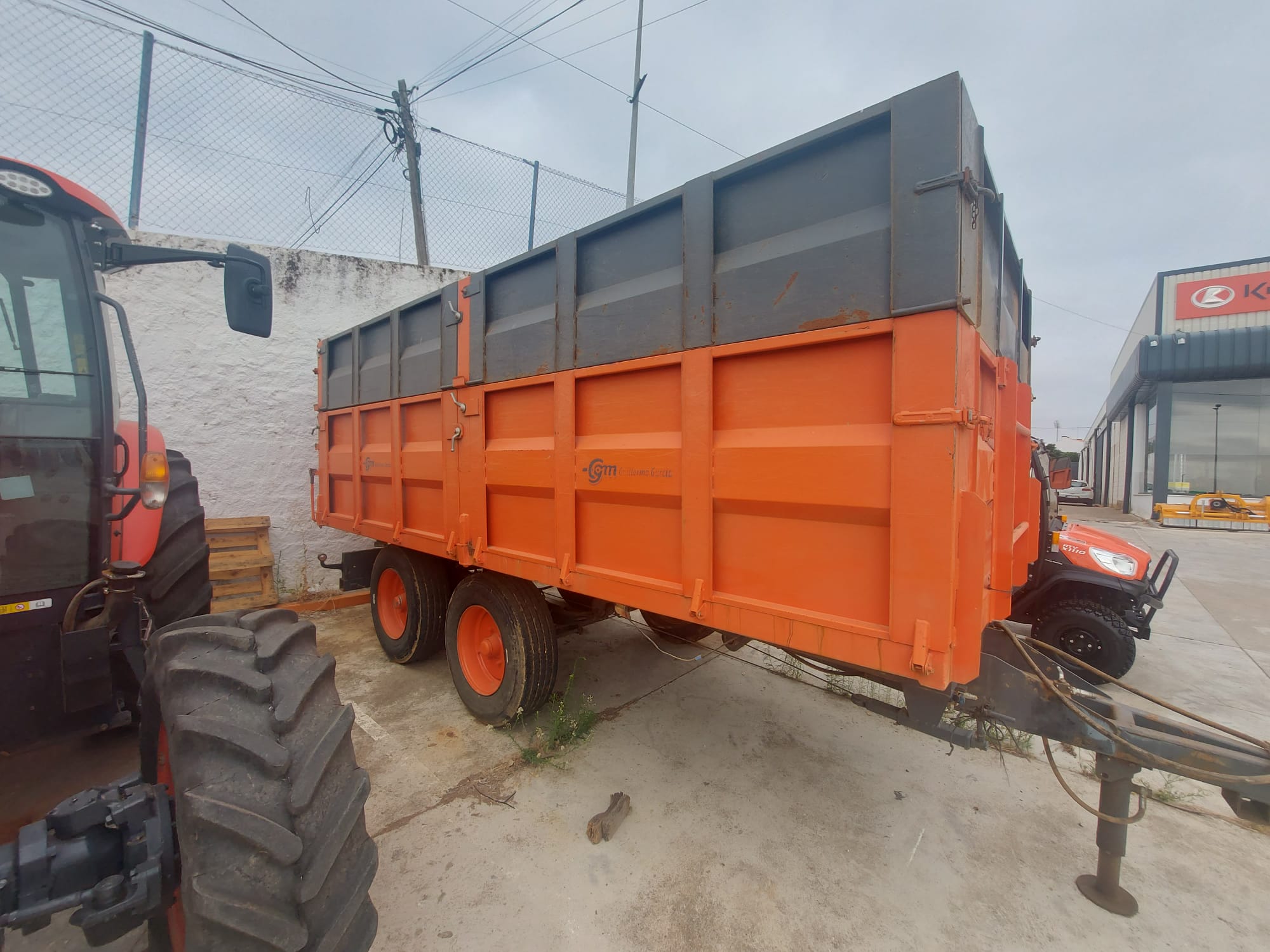 ALQUILER REMOLQUE 10000 KG  website