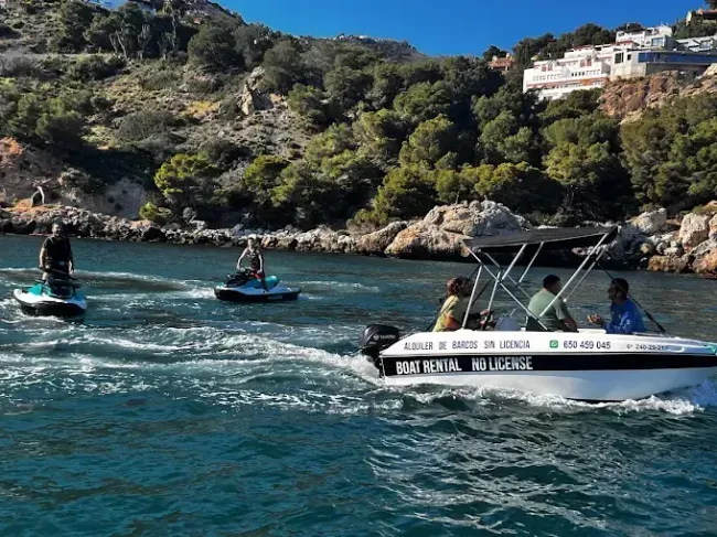BARCOS CON LICENCIA website